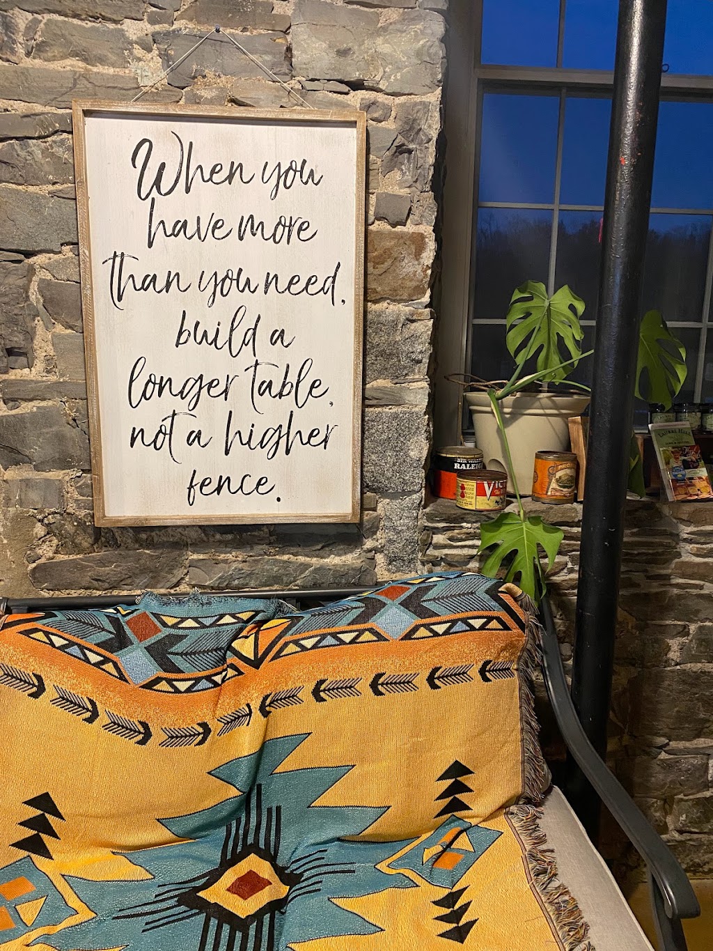 Roots Local Cafe and Catering | restaurant | 55 Main St Suite 111, Newmarket, NH 03857, USA | 6032925118 OR +1 603-292-5118