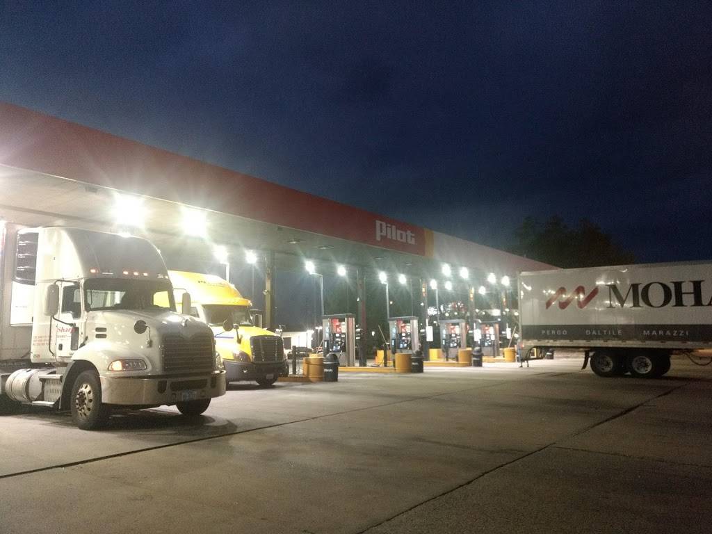 Pilot Travel Center | restaurant | 2320 TN-46 S, Dickson, TN 37055, USA | 6154464600 OR +1 615-446-4600