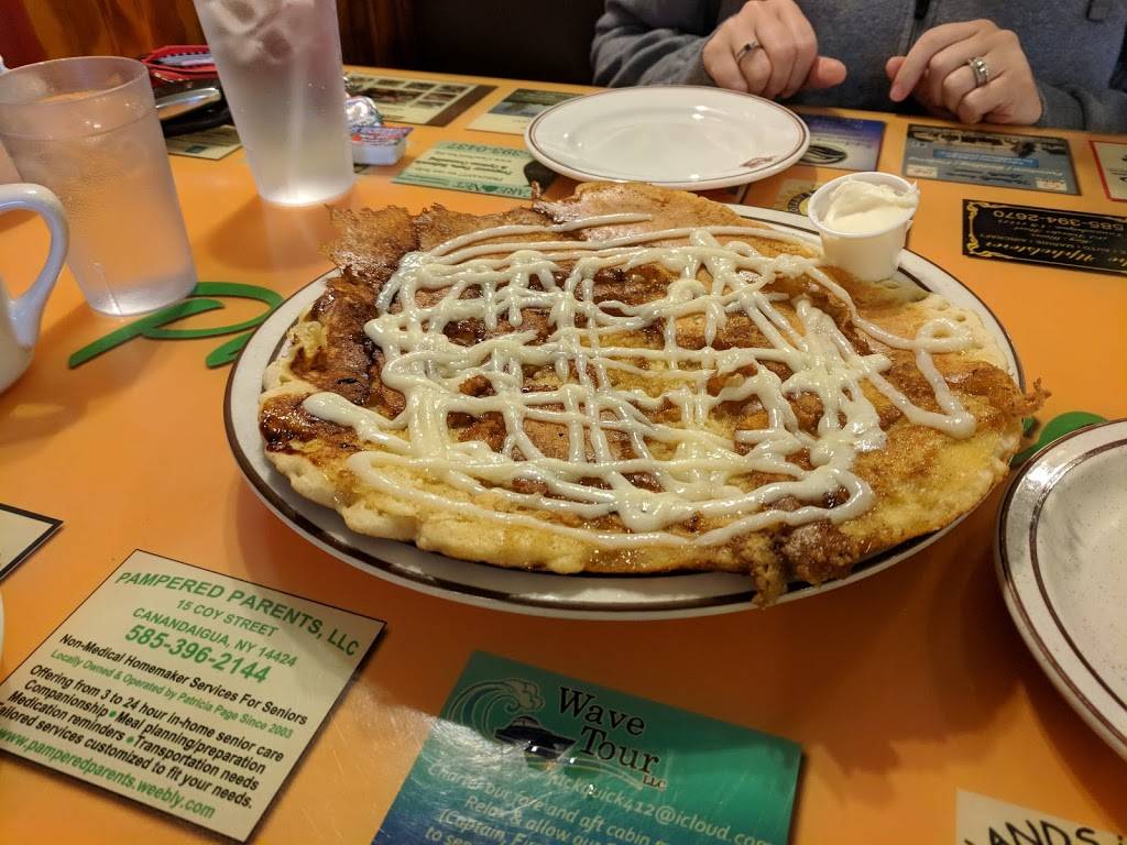 Pattys Place | restaurant | 33 N Main St, Canandaigua, NY 14424, USA | 5853969470 OR +1 585-396-9470