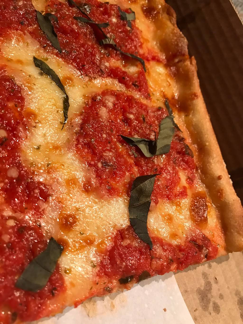 La Casa | restaurant | 635 E Main St, Bay Shore, NY 11706, USA | 6316651010 OR +1 631-665-1010