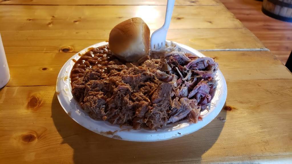 Smoky Blues Barbeque | restaurant | 458 Oak Grove Rd, Spartanburg, SC 29301, USA | 8645871807 OR +1 864-587-1807
