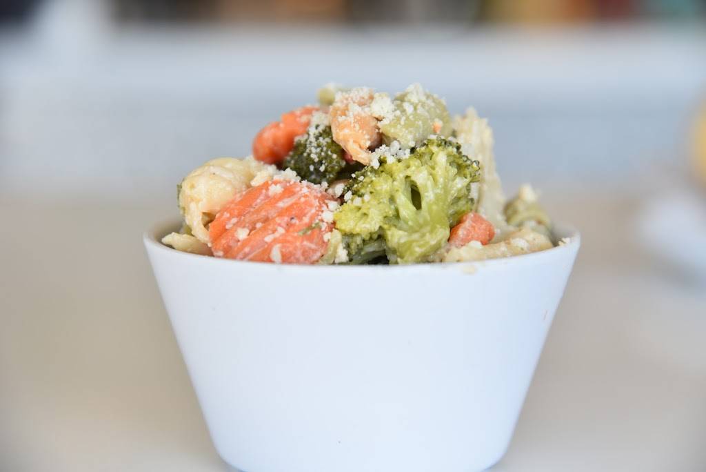 Muscle Maker Grill Heights | restaurant | 2400 N Shepherd Dr, Houston, TX 77008, USA | 7134856644 OR +1 713-485-6644