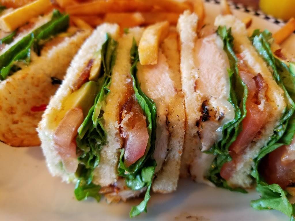 Visalia Black Bear Diner | restaurant | 900 S Mooney Blvd, Visalia, CA 93277, USA | 5596351260 OR +1 559-635-1260