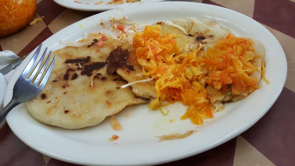 El Rey Pupusas, Tacos y Más | restaurant | 5622 Garth Rd, Baytown, TX 77521, USA | 2819174561 OR +1 281-917-4561