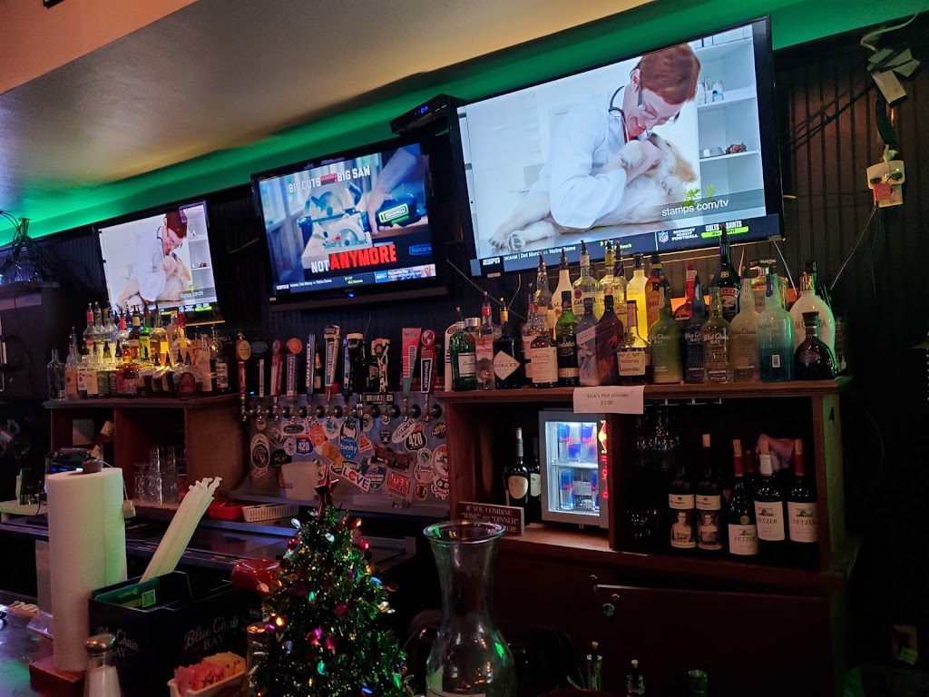 Slick Micks Sports Bar & Grill | restaurant | 19 Eglin Pkwy NE, Fort Walton Beach, FL 32548, USA | 8508645577 OR +1 850-864-5577