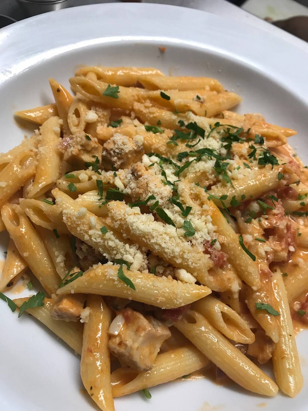 Spice Restaurant | cafe | 2011 N Highland Ave, Los Angeles, CA 90068, USA | 3238760497 OR +1 323-876-0497