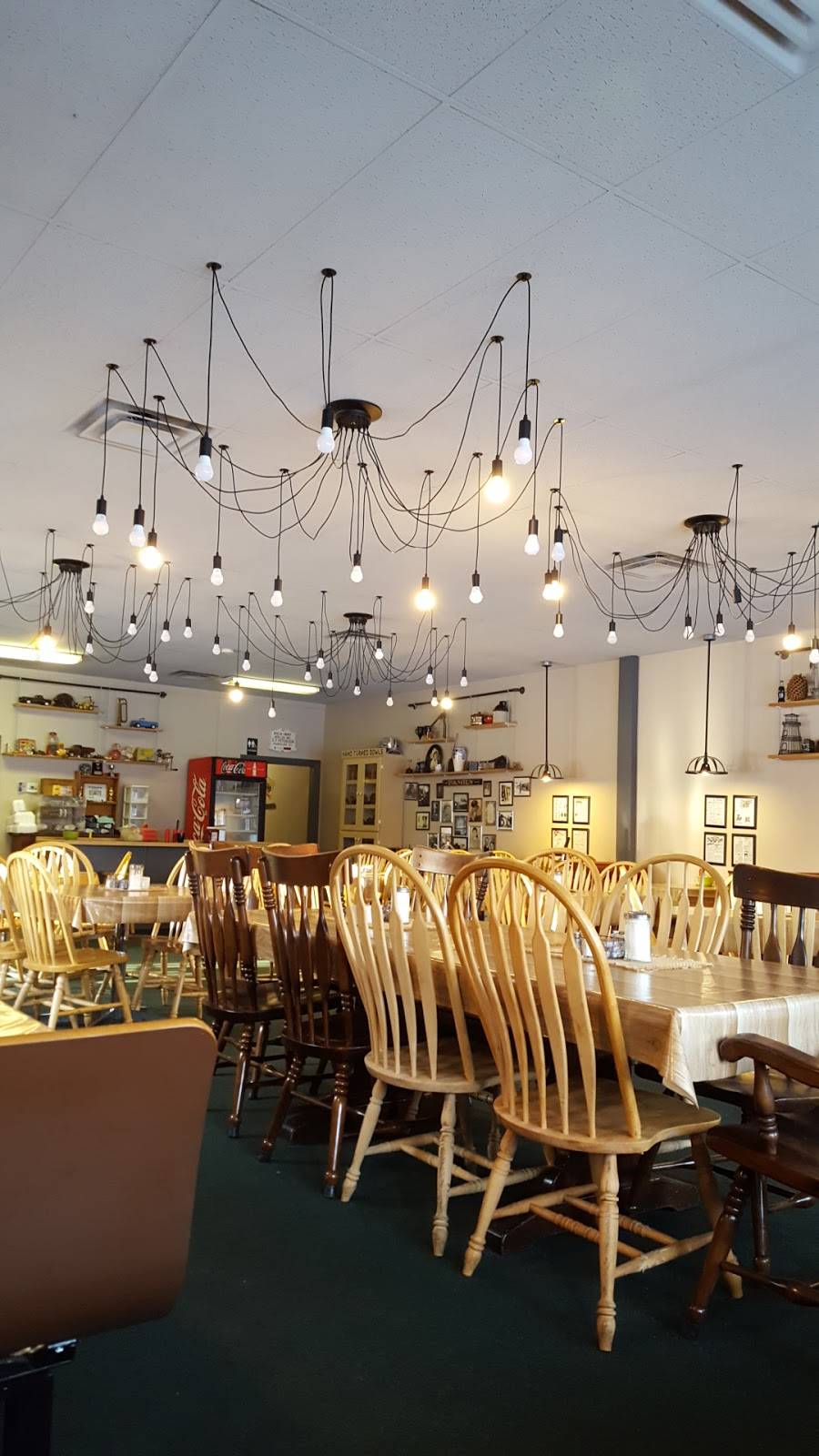 Me & Ds Diner | restaurant | 1517 Post Rd, Wells, ME 04090, USA | 2076465775 OR +1 207-646-5775