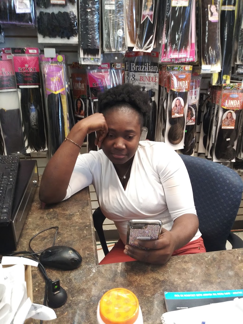 Glory Caribbean Express (Haitian Store) | restaurant | 232 Cypress St, Salisbury, MD 21801, USA | 4102197700 OR +1 410-219-7700