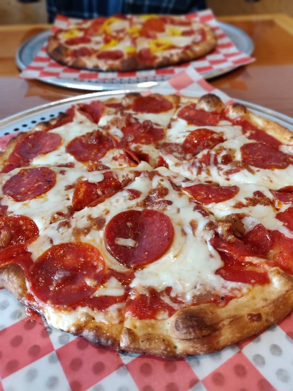 Fire Oven Pizza | restaurant | 2801 Packerland Way Ste 3, Louisville, KY 40213, USA | 5023849666 OR +1 502-384-9666