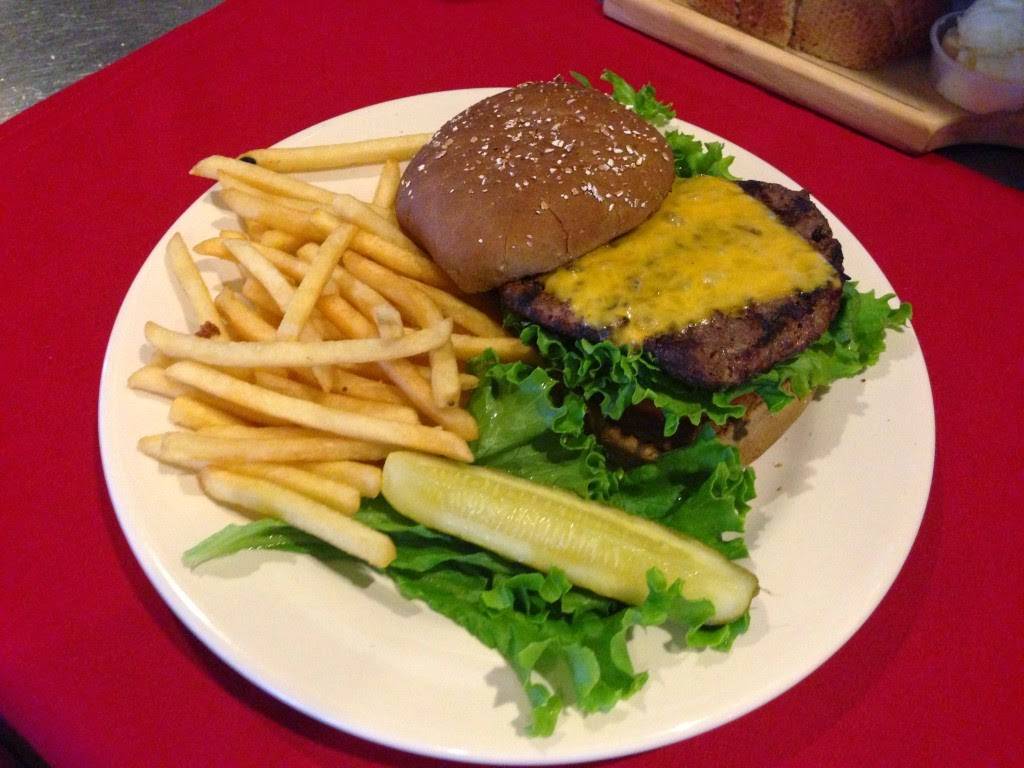 Lulus Restaurant | restaurant | 16900 Roscoe Blvd, Van Nuys, CA 91406, USA | 8189880707 OR +1 818-988-0707