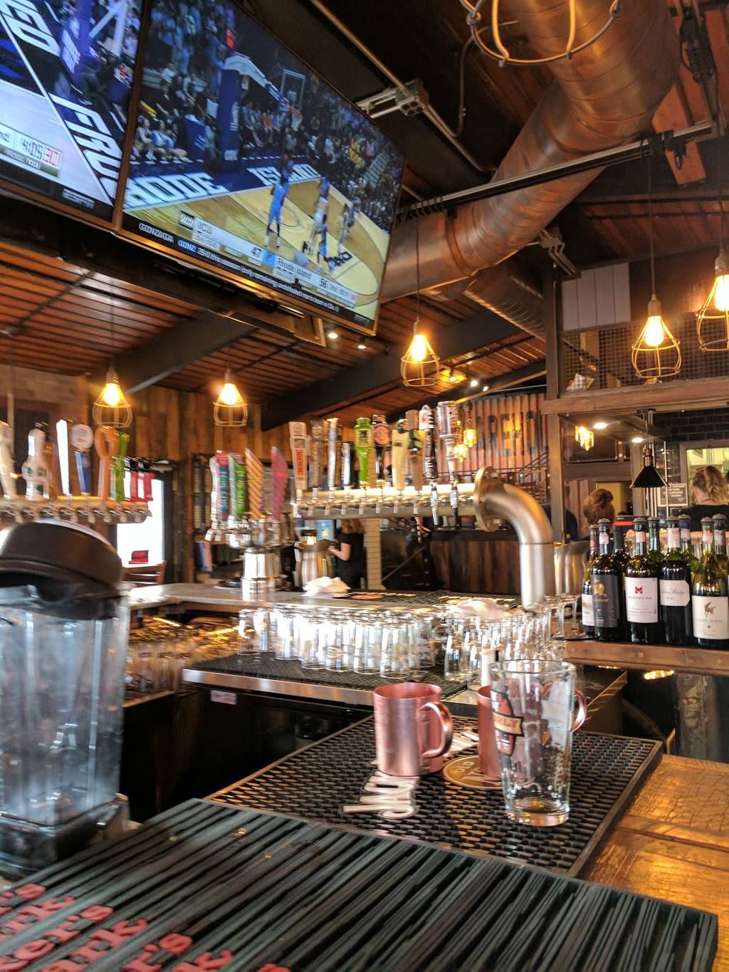 Waterfront Warehouse | restaurant | 3322 Sheridan Rd, Kenosha, WI 53140, USA | 2627644970 OR +1 262-764-4970