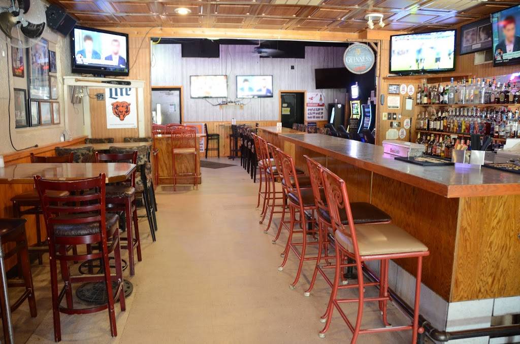 Hammers Bar & Restaurant | restaurant | 103 Roosevelt St, Bartonville, IL 61607, USA | 3096972023 OR +1 309-697-2023