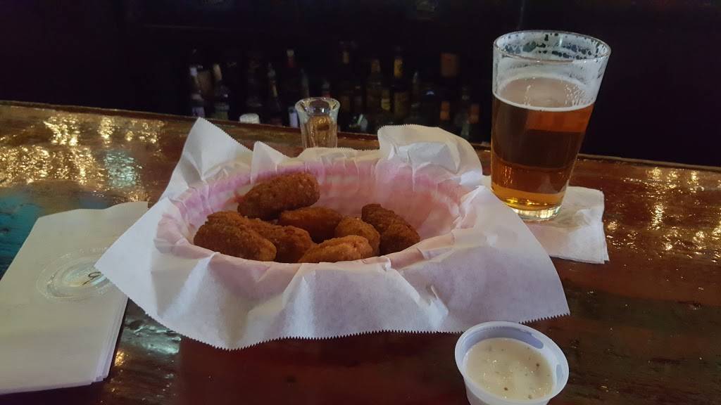 Tracys Tavern | restaurant | 401 55th St, Clarendon Hills, IL 60514, USA | 6306549451 OR +1 630-654-9451