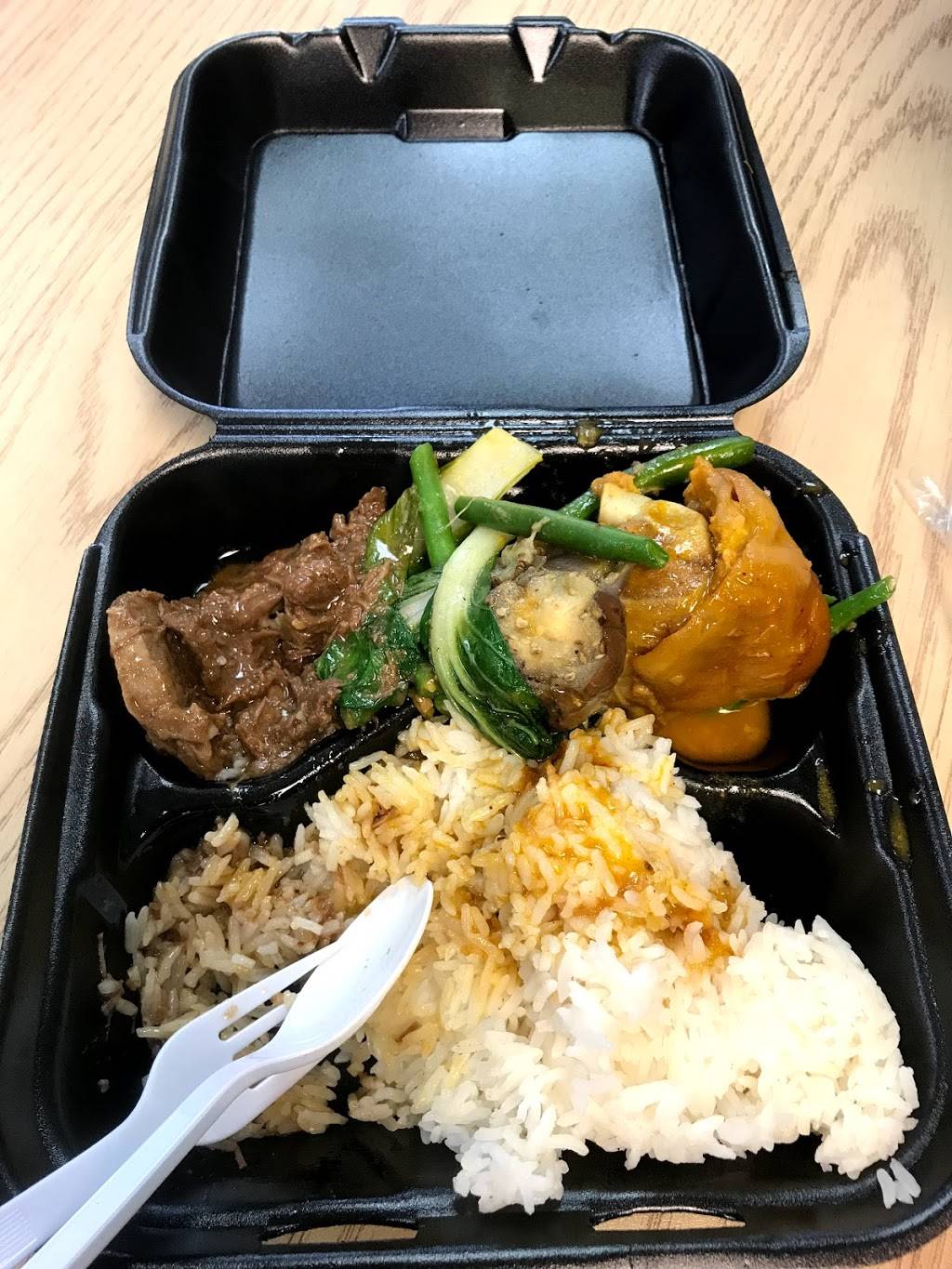 Lola Tinings Cuisine | restaurant | 1141 Garfield St, Oak Park, IL 60304, USA | 7086168000 OR +1 708-616-8000