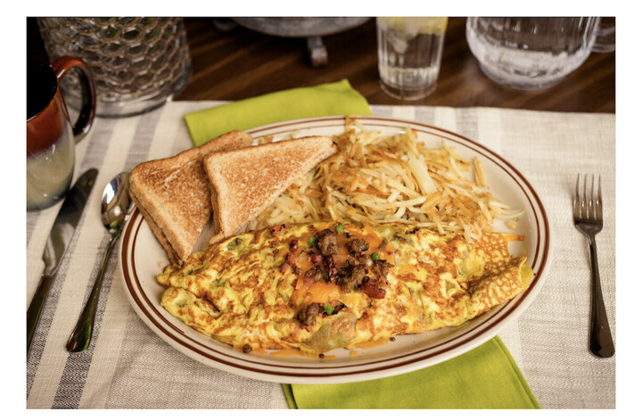 South Side Cafe | restaurant | 110 W Lafayette St, Rushville, IL 62681, USA | 2172162045 OR +1 217-216-2045