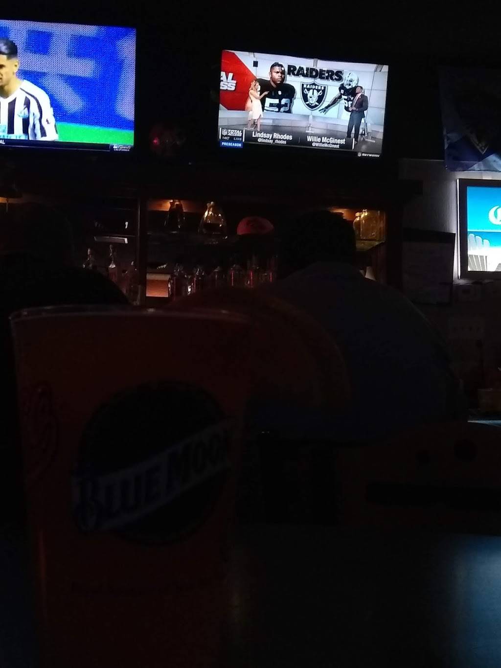 Yukons Tavern & Grill | restaurant | 2731 W Clinton Ave, Fresno, CA 93705, USA | 5594369740 OR +1 559-436-9740