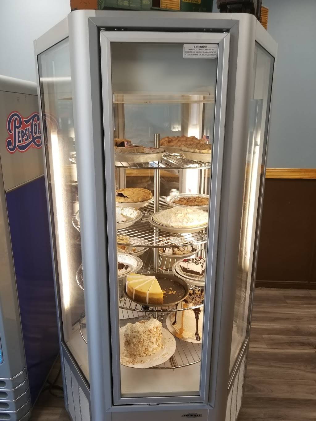 Governors Restaurant & Bakery | restaurant | 1185 Lisbon St, Lewiston, ME 04240, USA | 2077530173 OR +1 207-753-0173