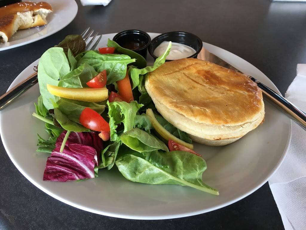 Berts Bottle Shop | restaurant | 369 Comet Dr, Millersville, PA 17551, USA | 7178727777 OR +1 717-872-7777