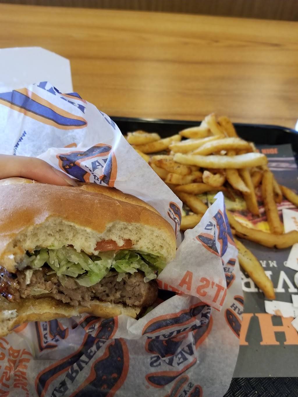 Harveys | restaurant | 2555 Victoria Park Ave, Scarborough, ON M1T 1A3, Canada | 4164949693 OR +1 416-494-9693