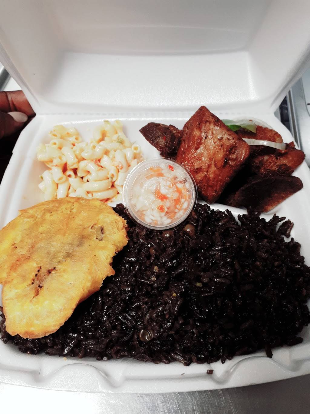 Restaurant Haitien Koupé Dwèt R&S | restaurant | 402 Boulevard Adolphe-Chapleau, Bois-des-Filion, QC J6Z 1H7, Canada | 4509652929 OR +1 450-965-2929