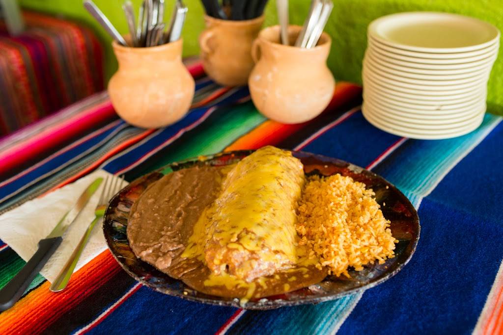 Taqueria Las Tapatias | restaurant | 1130 TX-332, Clute, TX 77531, USA | 9793163450 OR +1 979-316-3450