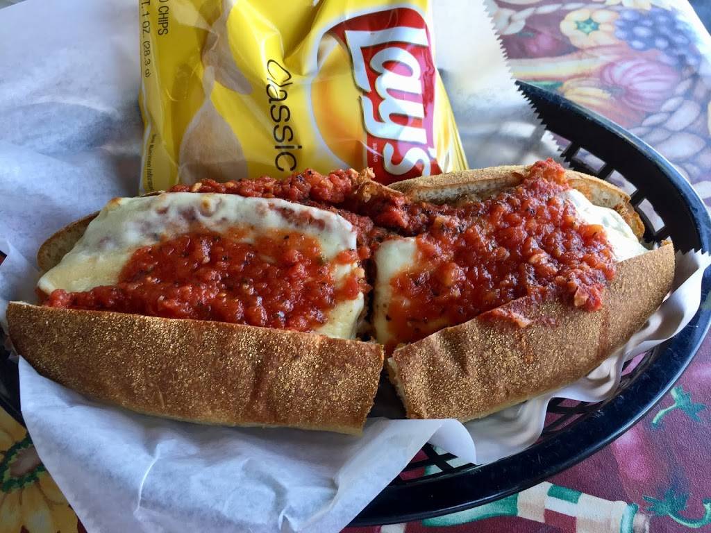 Aunt Louises Pizzeria | restaurant | 13423 US-1, Sebastian, FL 32958, USA | 7723881800 OR +1 772-388-1800