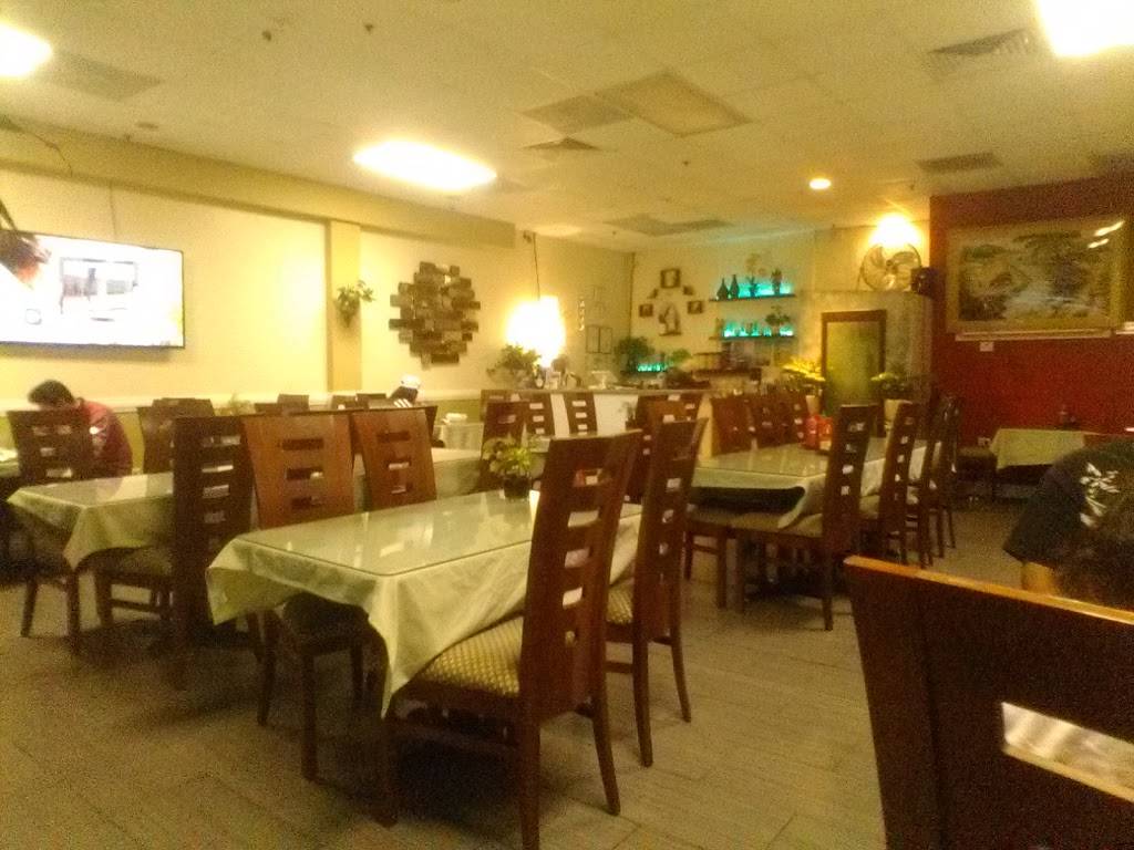 Huong Viet Vietnamese Restaurant | restaurant | 5286 W Colonial Dr, Orlando, FL 32808, USA | 4077309835 OR +1 407-730-9835