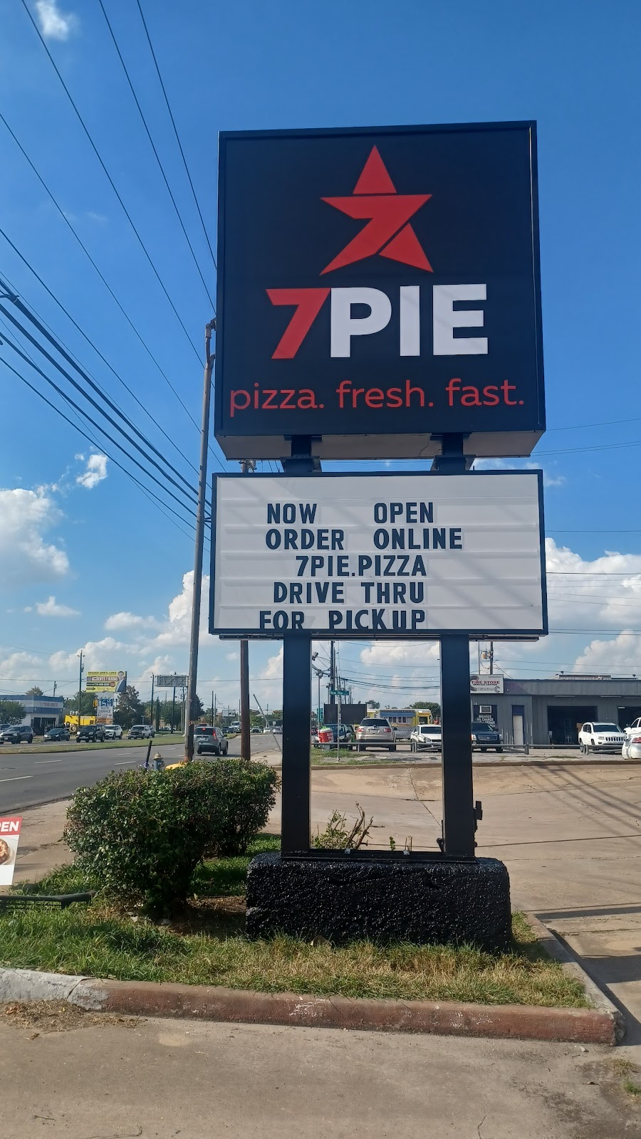 7Pie | restaurant | 6405 Telephone Rd, Houston, TX 77061, USA | 8445574992 OR +1 844-557-4992