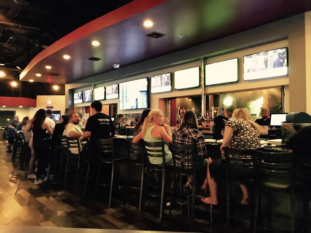 HQ Bar And Grill | restaurant | 16041 N Arrowhead Fountains Center Dr, Peoria, AZ 85382, USA | 6235475577 OR +1 623-547-5577