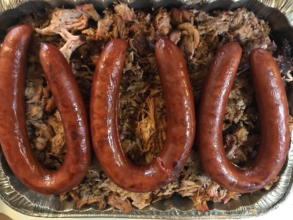 Butts N Stuff | restaurant | 114 Brittsville Shore Rd, Georgetown, TN 37336, USA | 4232840735 OR +1 423-284-0735