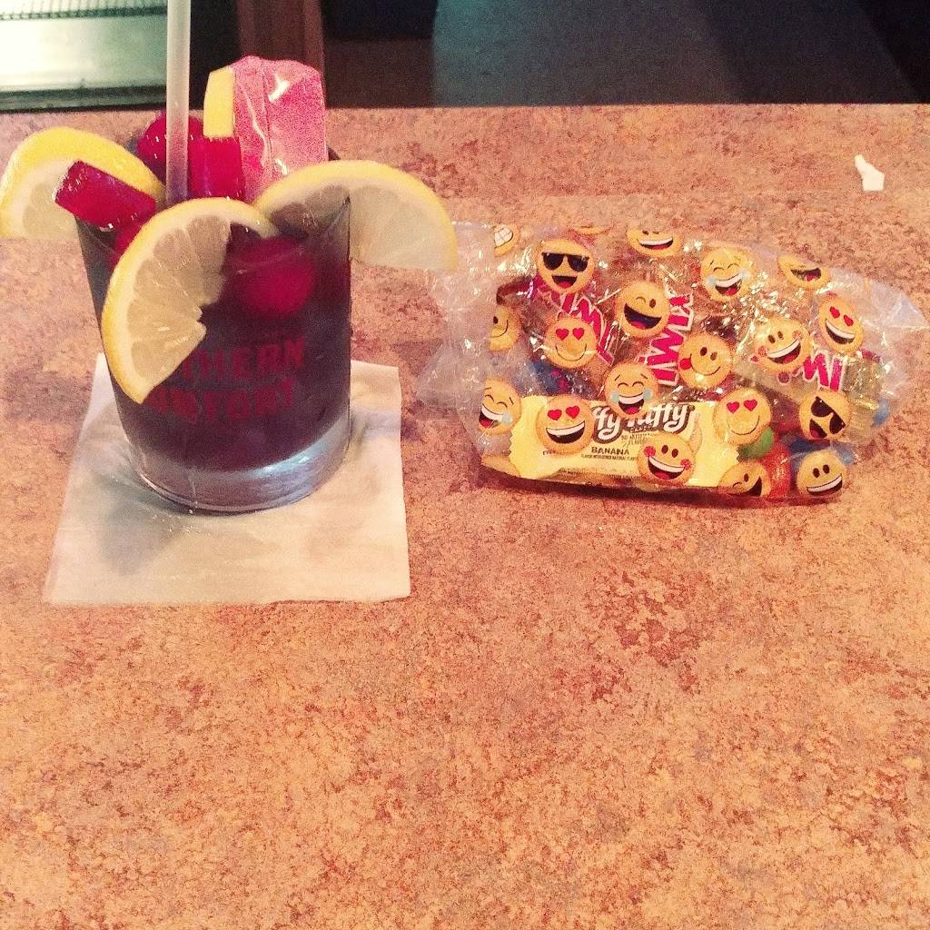 Pasquales SportsBar | restaurant | 9078 Mill Creek Rd, Levittown, PA 19054, USA | 2672026268 OR +1 267-202-6268