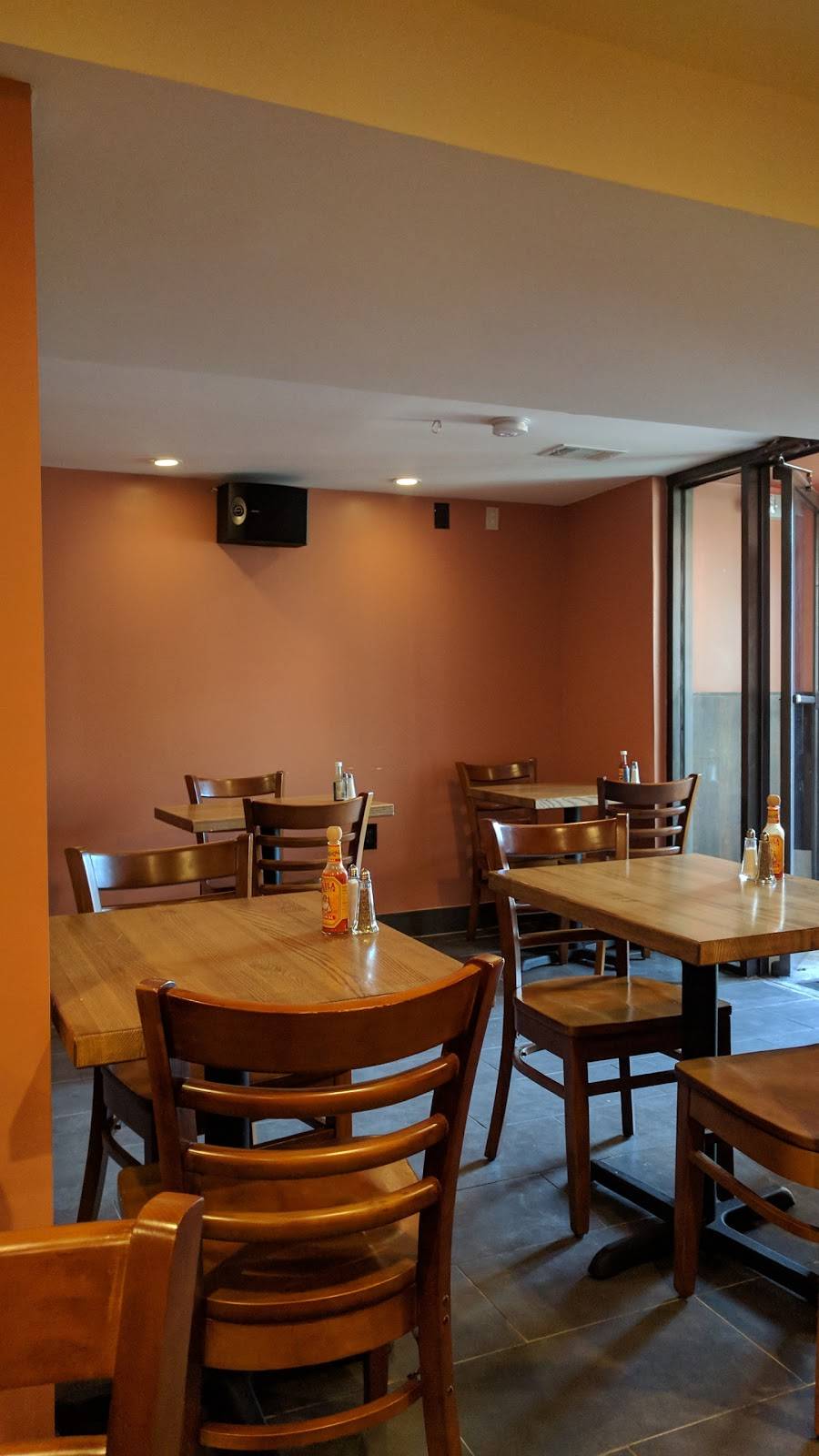 El Rinconcito Cafe II | restaurant | 1326 Park Rd NW, Washington, DC 20010, USA | 2022991076 OR +1 202-299-1076