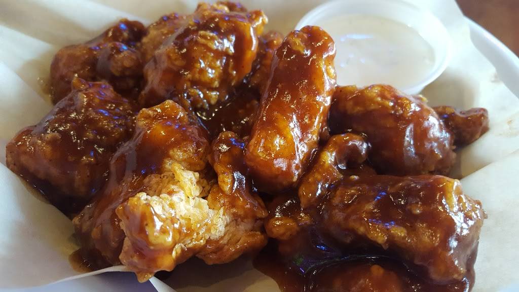 Hooters Of Anaheim | restaurant | 2438 E Katella Ave, Anaheim, CA 92806, USA | 7146349464 OR +1 714-634-9464