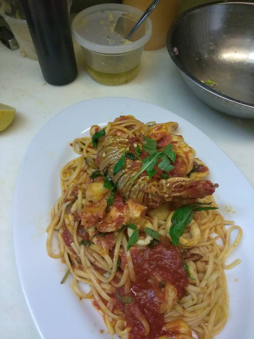 New kings pizzeria & restaurant inc | restaurant | 2212 Victory Blvd, Staten Island, NY 10314, USA | 9292442362 OR +1 929-244-2362