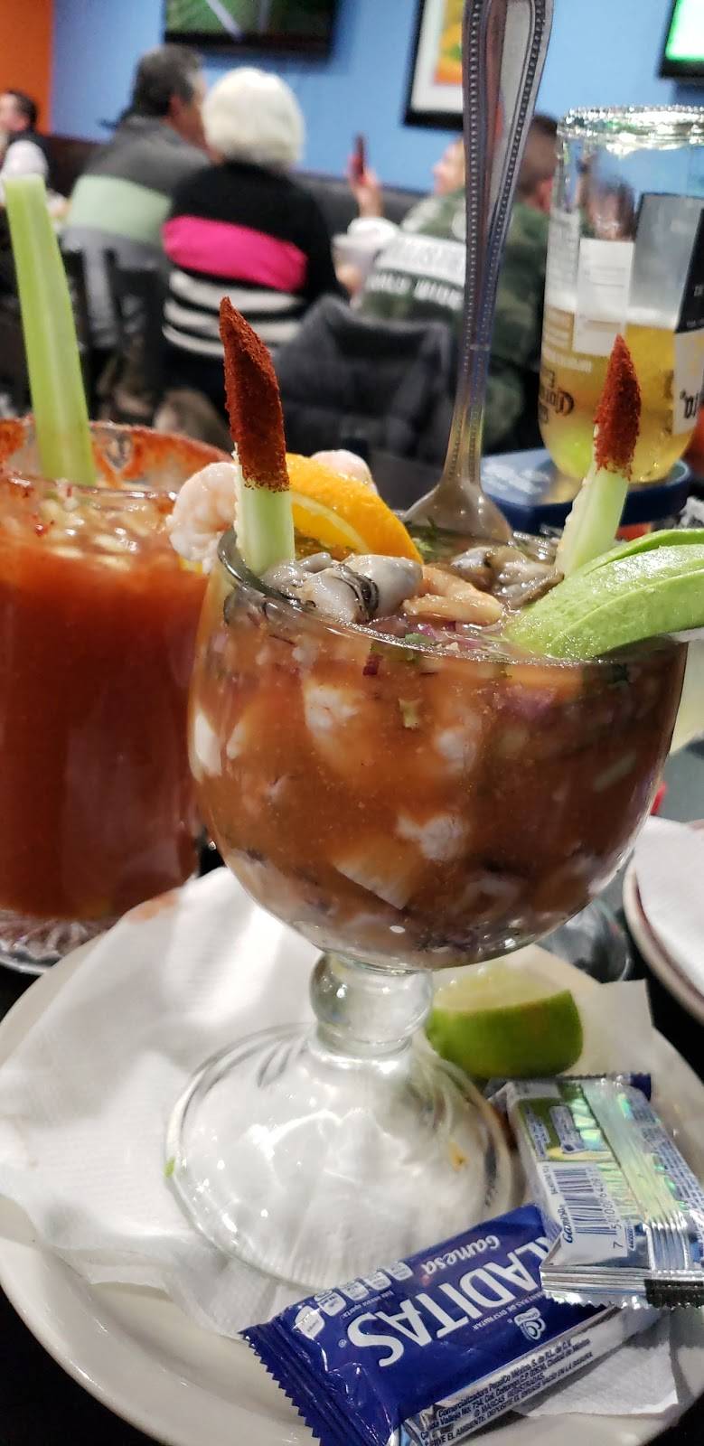 Mariscos El Cangrejo Nice 3 | restaurant | 2525 N Grand Ave A, Santa Ana, CA 92705, USA | 6572364644 OR +1 657-236-4644