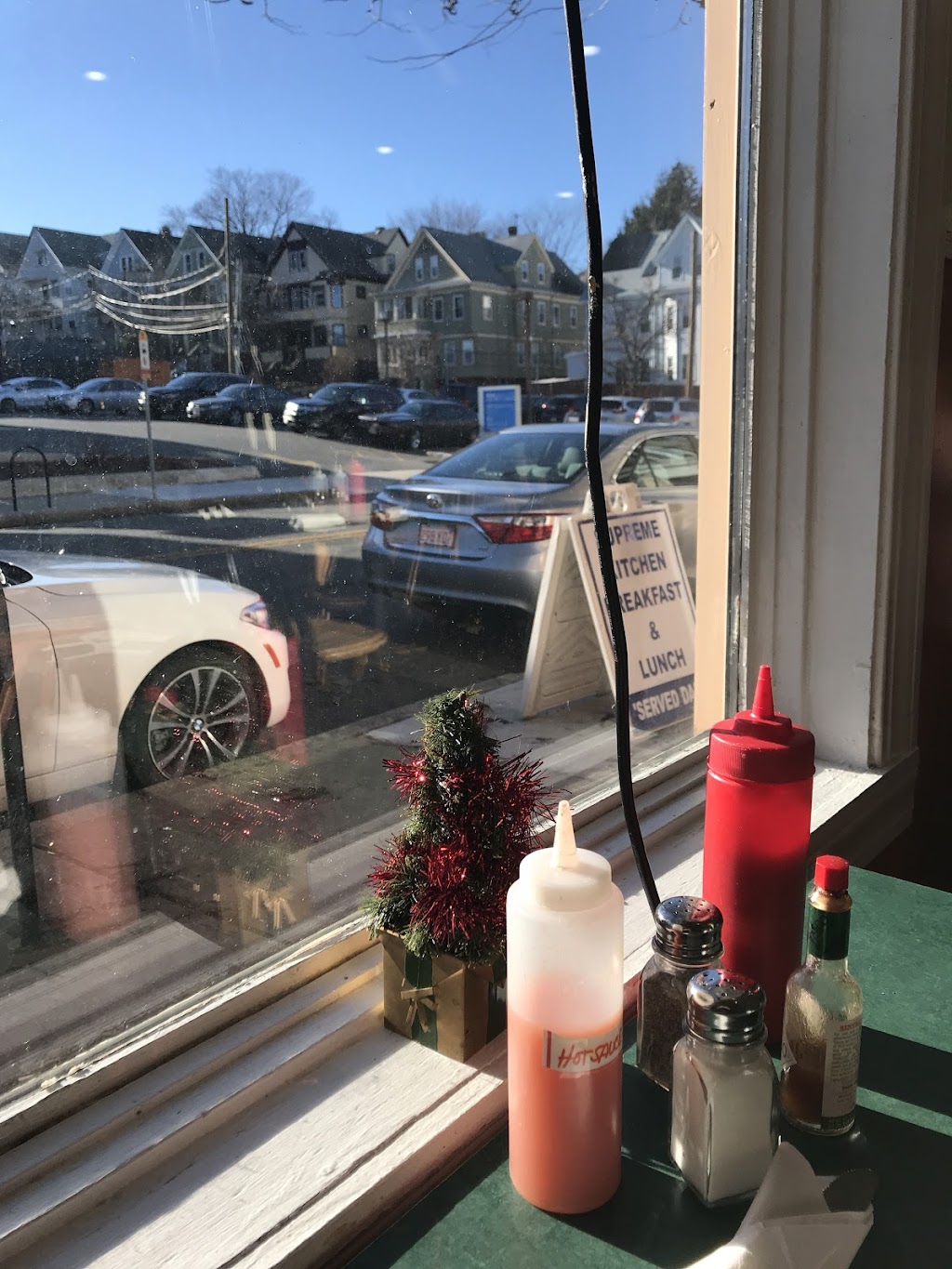 Supreme Kitchen | restaurant | 233 Highland Ave, Somerville, MA 02143, USA | 6176284440 OR +1 617-628-4440