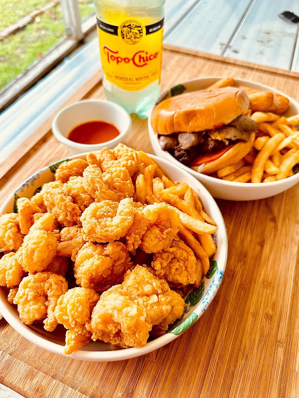 Mojo`s ( famous philly,wings&more) | restaurant | 711 N Pace Blvd, Pensacola, FL 32505, USA | 8507412560 OR +1 850-741-2560