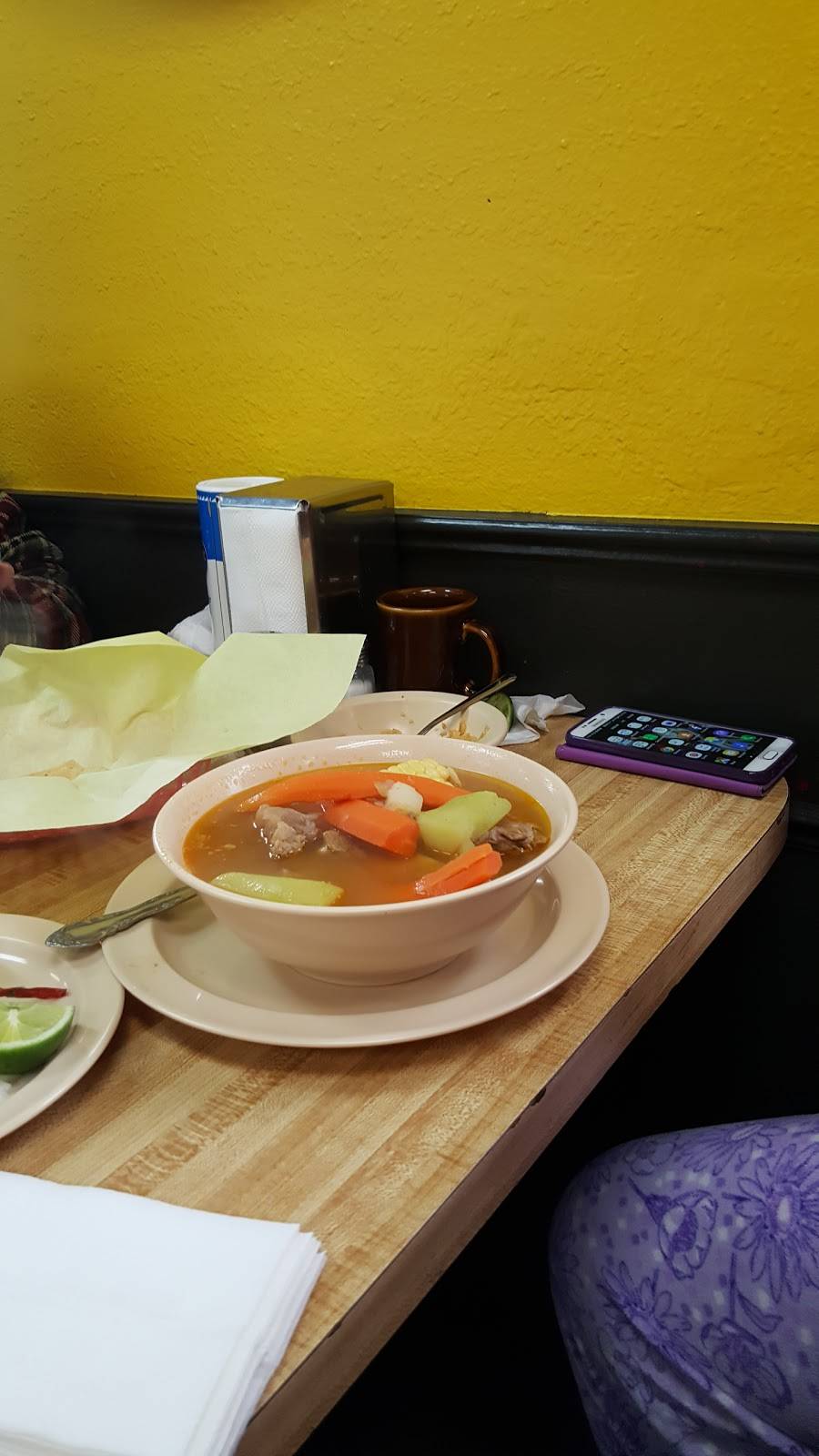 Pollo Ranchero Restaurant | restaurant | 1227 W 1st St A, Santa Ana, CA 92703, USA | 7145419222 OR +1 714-541-9222