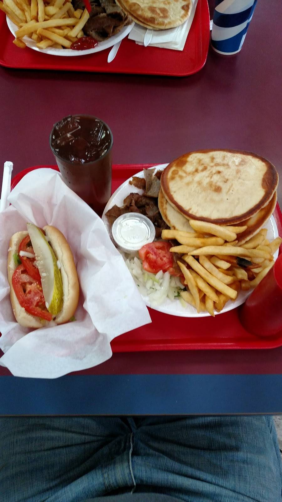 Windy City Gyros | restaurant | 3932 N Broadway, Chicago, IL 60613, USA | 7739757335 OR +1 773-975-7335