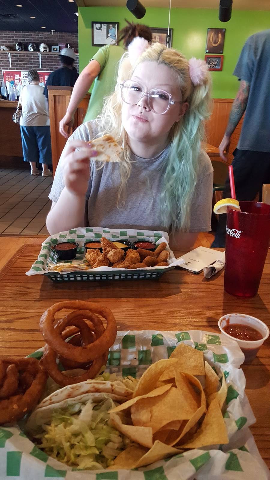 Beef O Bradys | restaurant | 6956 Crestwood Blvd, Frederick, MD 21703, USA | 3016829464 OR +1 301-682-9464