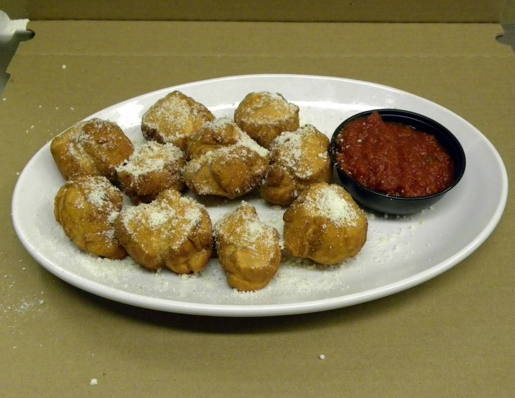 Nonno Carms Pizza & Pasta | restaurant | 1022 College Ave, Wheaton, IL 60187, USA | 6305104000 OR +1 630-510-4000