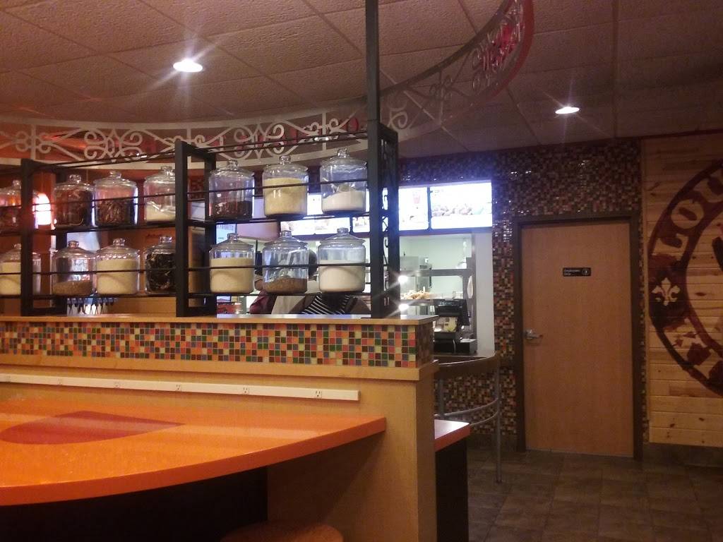 Popeyes Louisiana Kitchen | restaurant | 8700 Ulmerton Rd, Largo, FL 33771, USA | 7275992048 OR +1 727-599-2048