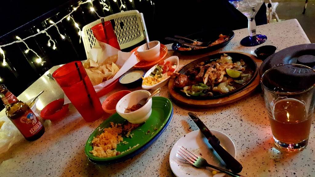 Fajita Jacks Mexican Grill & Cantina | restaurant | 15256 Highway 105 W, Montgomery, TX 77356, USA | 9365883340 OR +1 936-588-3340