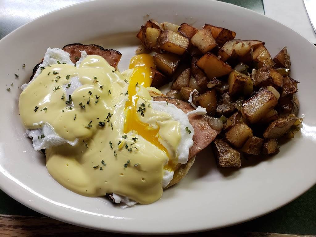 Reeds Good Food & Spirits | restaurant | 15610 92nd St NW, Lakebay, WA 98349, USA | 2536490165 OR +1 253-649-0165