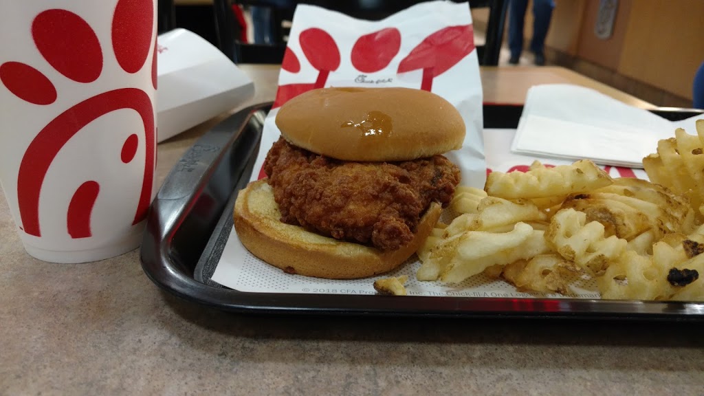 Chick-fil-A | restaurant | 4400 Sergeant Rd Ste 214, Sioux City, IA 51106, USA | 7122763916 OR +1 712-276-3916