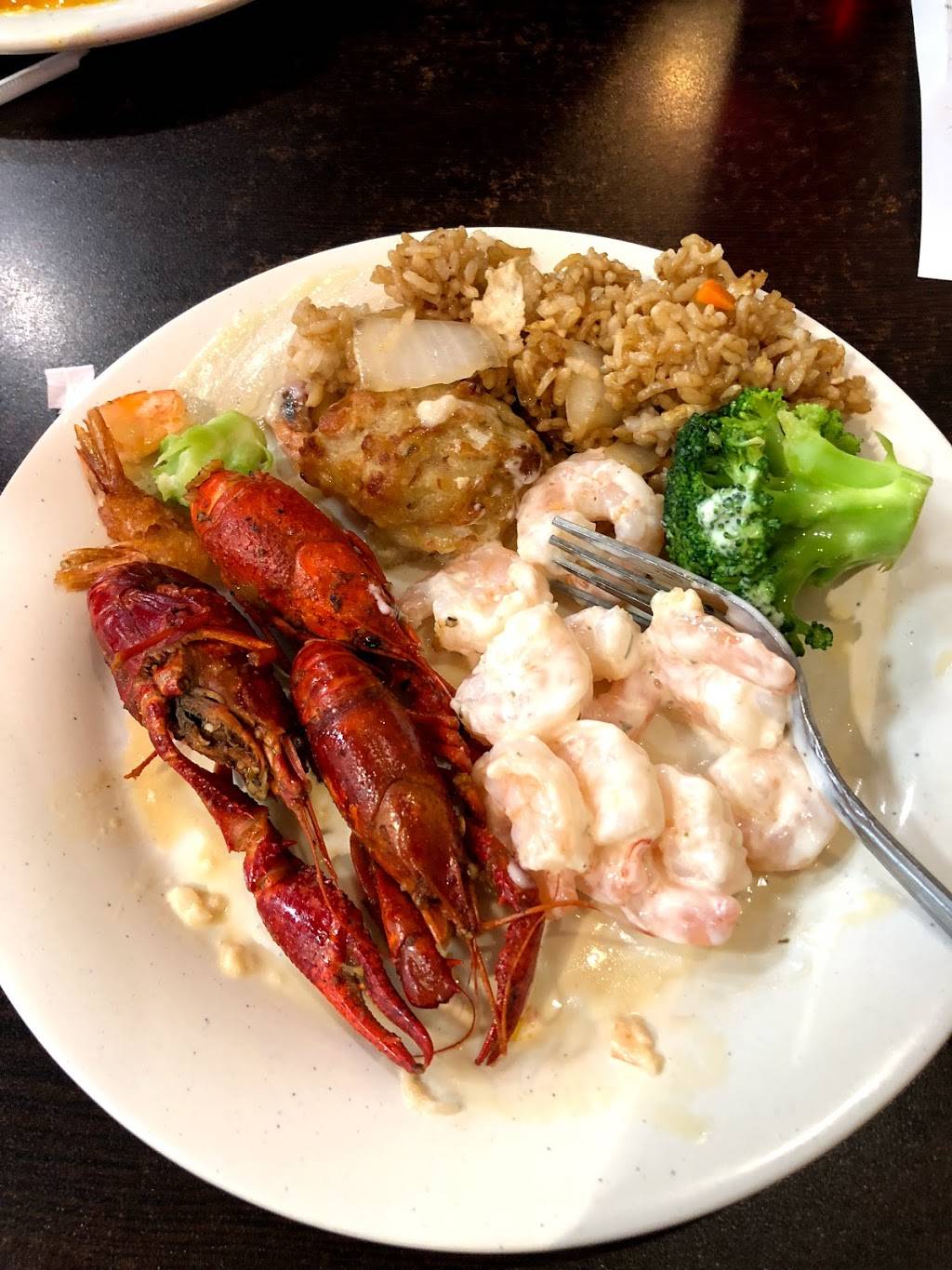 Fuji Buffet | restaurant | 1061 Green Acres Rd W, Valley Stream, NY 11581, USA | 5168233338 OR +1 516-823-3338
