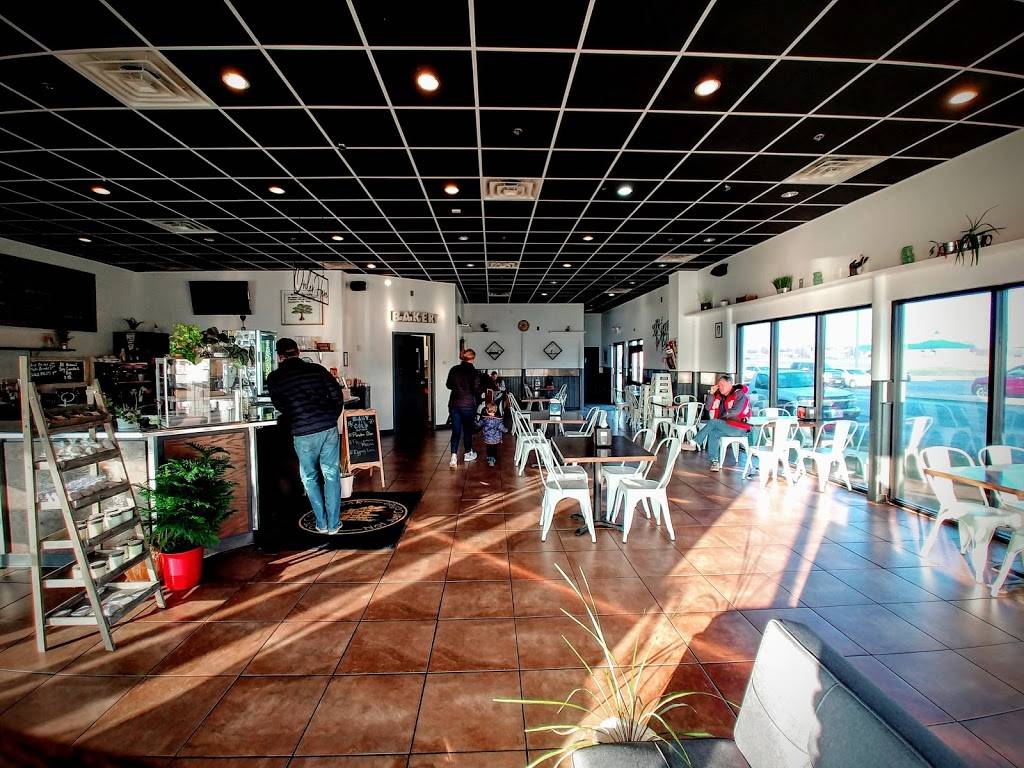 Roots Coffee Bar | cafe | 1645 W Republic Rd UNIT G, Springfield, MO 65807, USA | 4178776889 OR +1 417-877-6889