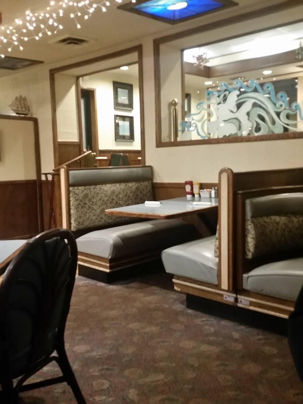 Dinos Den Restaurant & Bar | meal takeaway | 88 Grand Ave, Fox Lake, IL 60020, USA | 8475876604 OR +1 847-587-6604