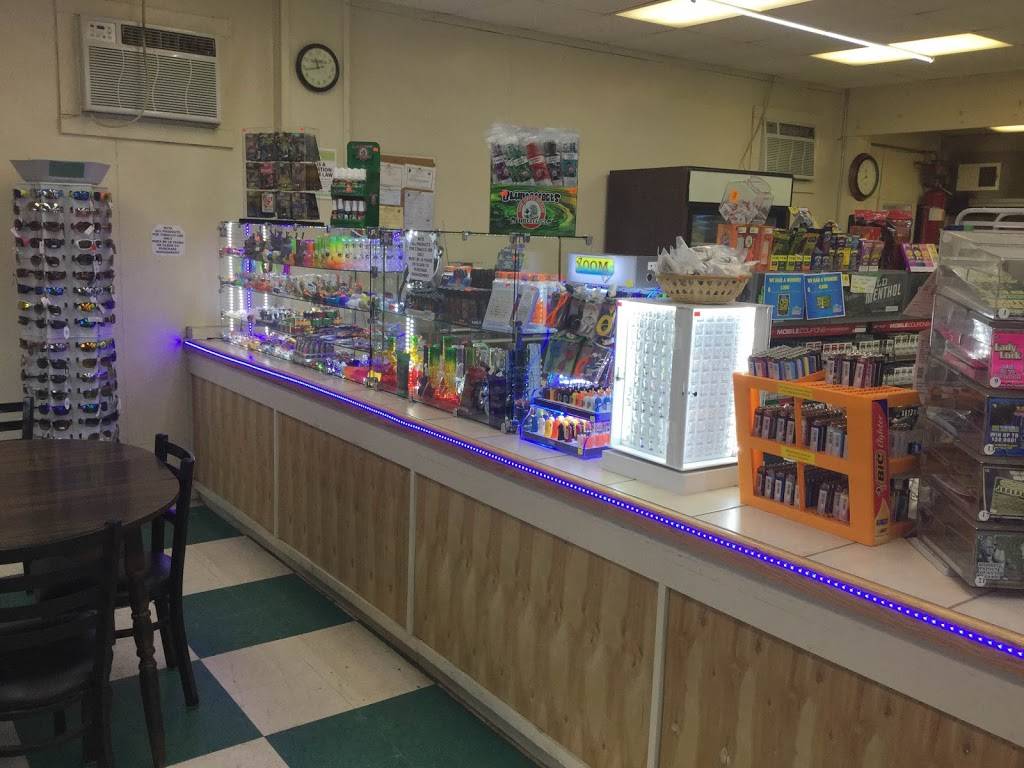 Chelsea Gas Station | meal takeaway | 734 River Rd, Chelsea, ME 04330, USA | 2075821070 OR +1 207-582-1070