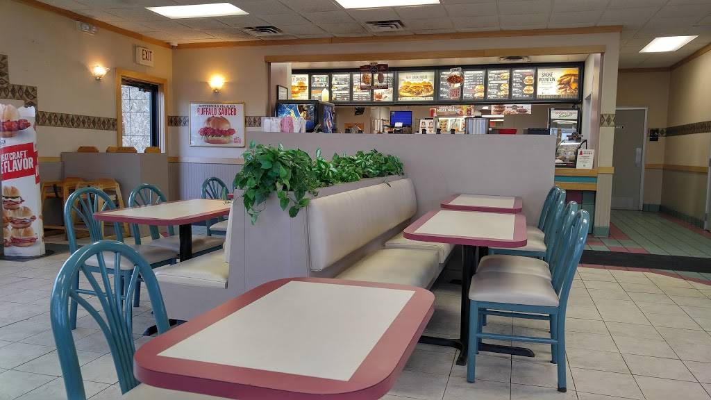 Arbys | restaurant | 27074 Telegraph Rd, Flat Rock, MI 48134, USA | 7347824080 OR +1 734-782-4080